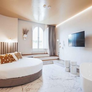 Hotel City
